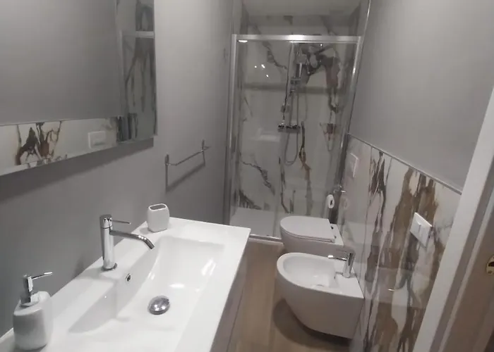 Regina Πανσιόν 3*